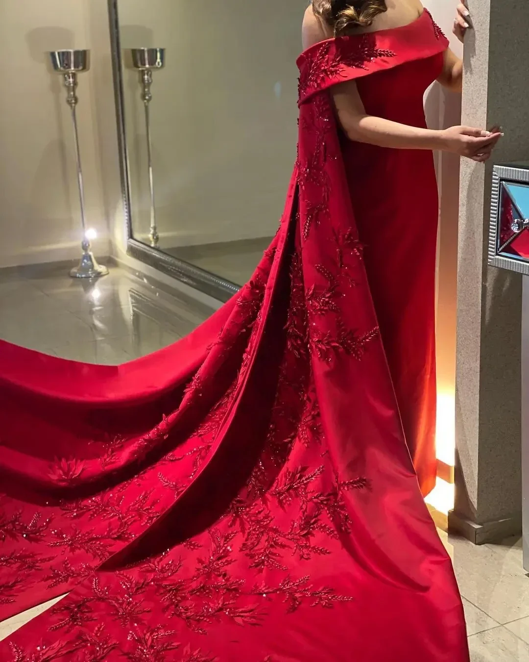 カスタマイズされたアンクル丈シースドレス、イブニングパーティ - Women Formal Party Wear Dress のレビューと価格