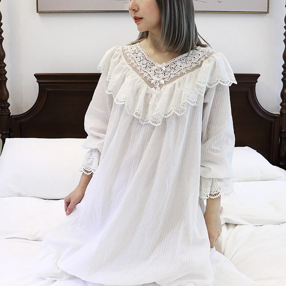 女性のロリータプリンセスの半袖シャツ,ヴィンテージレースドレ - Victorian Women'S Formal Wear のレビューと価格