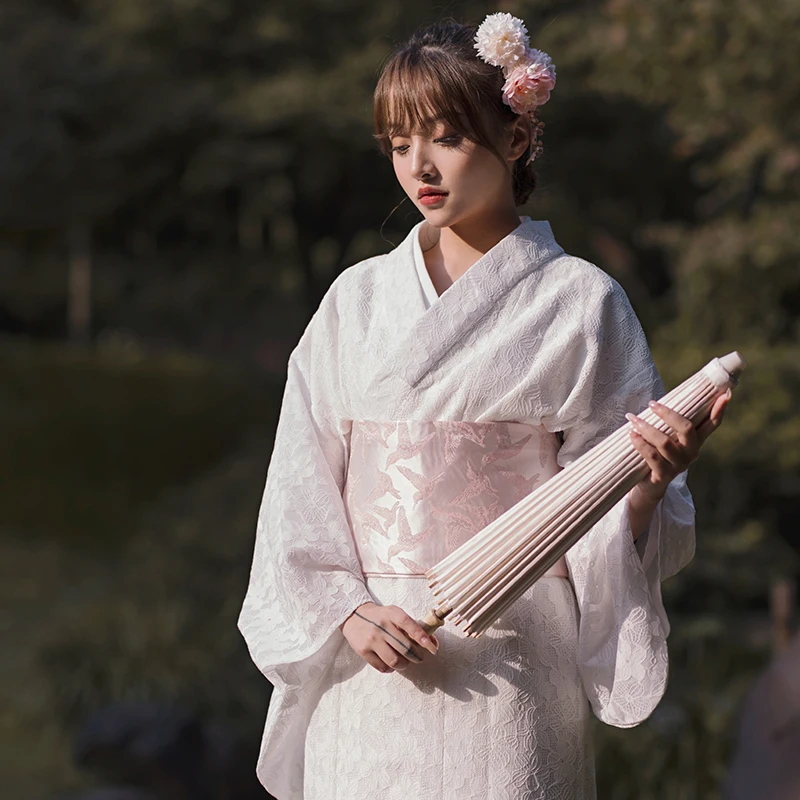 日本スタイル女性レース着物伝統的なフォーマルYukataバス - Formal Wear Japan Women のレビューと価格