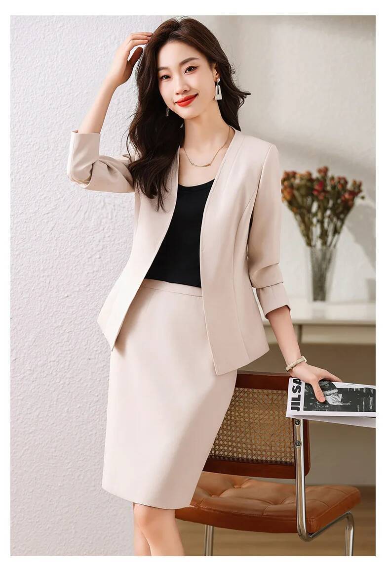 スカートとジャケット付きのフォーマルな女性用ビジネススーツ  - Women Formal Wear Business のレビューと価格